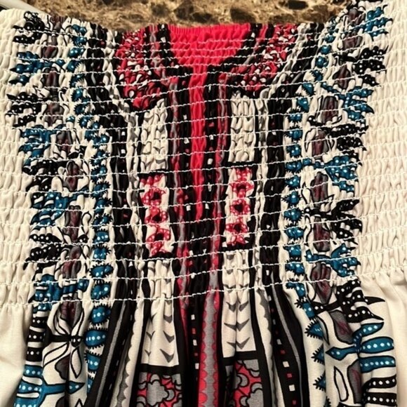 Knee length dress​​​ - Picture 5 of 6